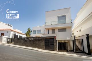 Xalet a Tijoco Bajo. 4 adosados de obra nueva ala venta para estrenar