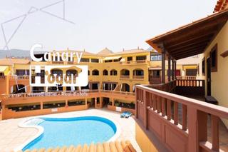 Apartamento en Playa del Duque. Piso de planta baja en venta en elite palace playa el duque con