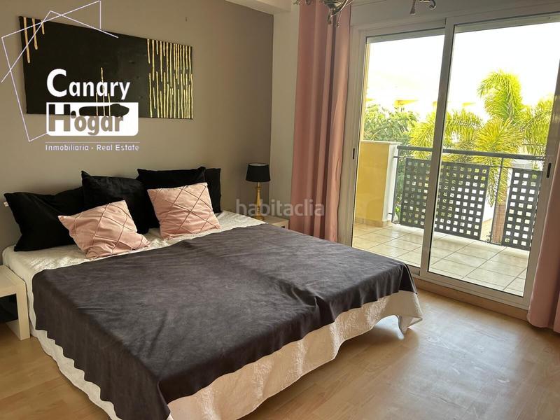 Foto de2d05df-f9b1-4520-92c8-9639538d2e01. Casa a schiera con parcheggio piscina in Playa Fañabé Alto Adeje