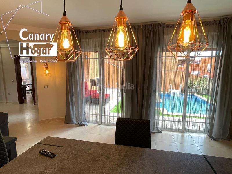 Foto 352608d5-c6df-4d90-abfb-df659ddb1092. Chalet con parcheggio piscina in Los Cristianos Arona