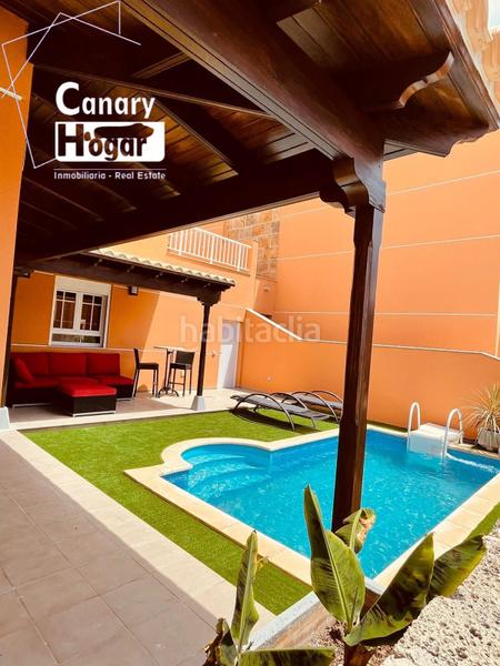 Foto a278aa49-4b3e-4331-be0b-e3a2a7392afa. Chalet con parcheggio piscina in Los Cristianos Arona