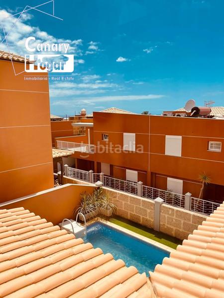 Foto d1c487df-ee4a-42a0-9d3f-2b910b550aec. Chalet con parcheggio piscina in Los Cristianos Arona