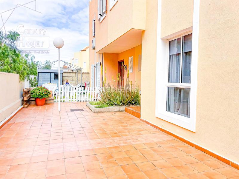 Foto 084a6651-308e-4964-ab2a-6a0fd458dd18. Chalet  adosado en venta en el madroñal costa en Adeje