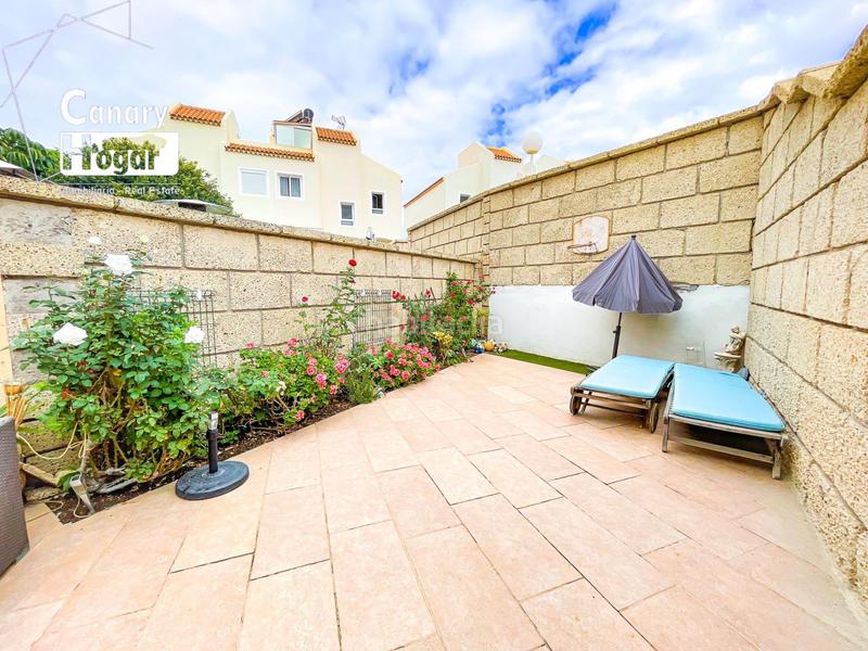 Foto 22b79b96-0f0c-4ca1-b9c0-b32d4df08618. Chalet  adosado en venta en el madroñal costa en Adeje