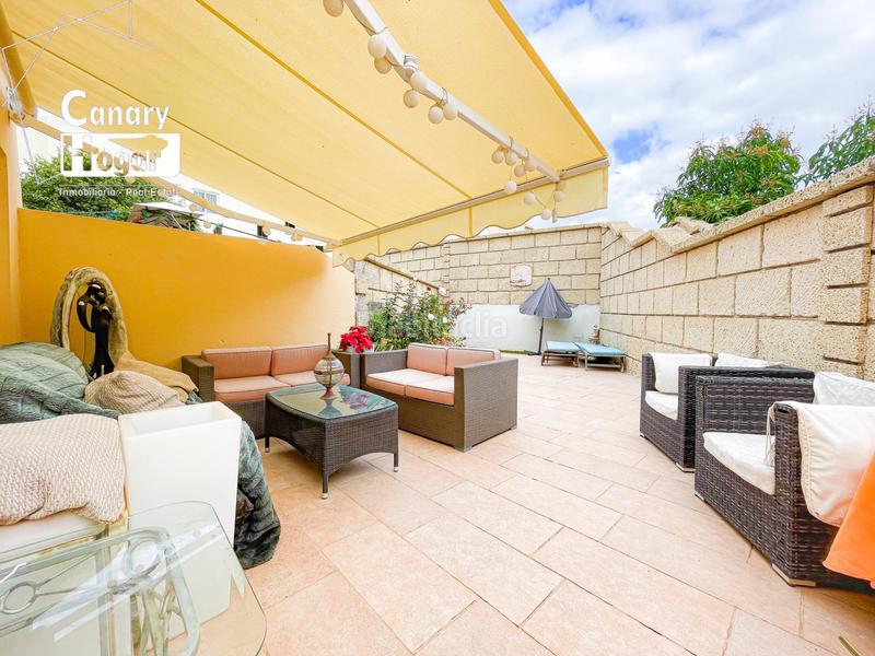 Foto 248e724e-13ba-4f5e-bd89-24c1f43a9c53. Chalet  adosado en venta en el madroñal costa en Adeje