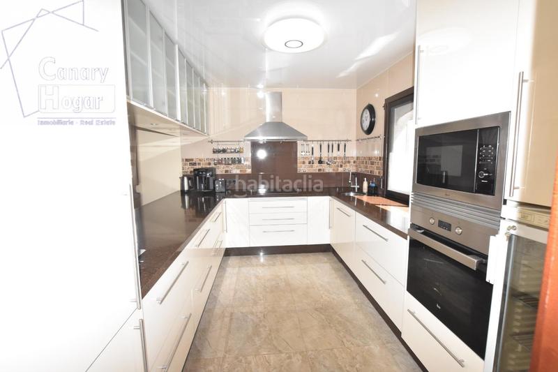 Foto 4e528b3e-88ab-46aa-bc68-11503df7e9e1. Chalet  en venta en sueño azul en callao salvaje en Adeje