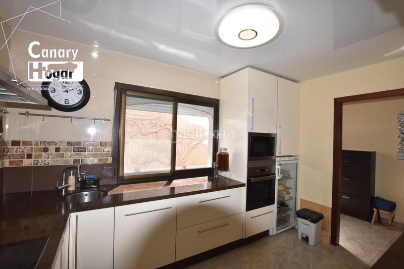 Foto 8867c4fa-5a18-4b4f-aac3-2c9be3af6a53. Chalet  en venta en sueño azul en callao salvaje en Adeje