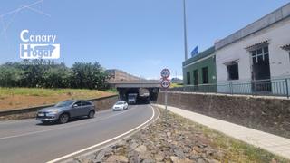 Terreny residencial a Calle san antonio 69. Casa en venta en la laguna para reformar