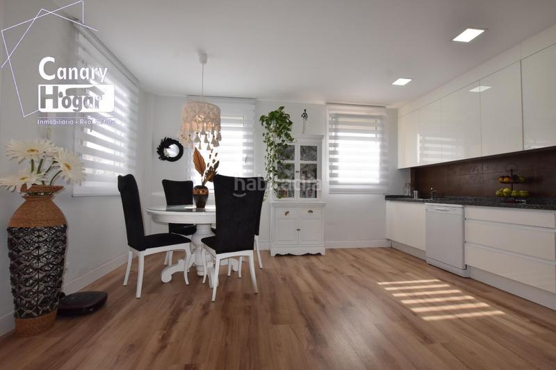 Foto 2d3e3da3-4f23-44cb-90fc-b3a436d1277b. Ático se vende atico duplex de esquina reformado en complejo el barranco amarilla golf con vistas al mar en San Miguel de Abona