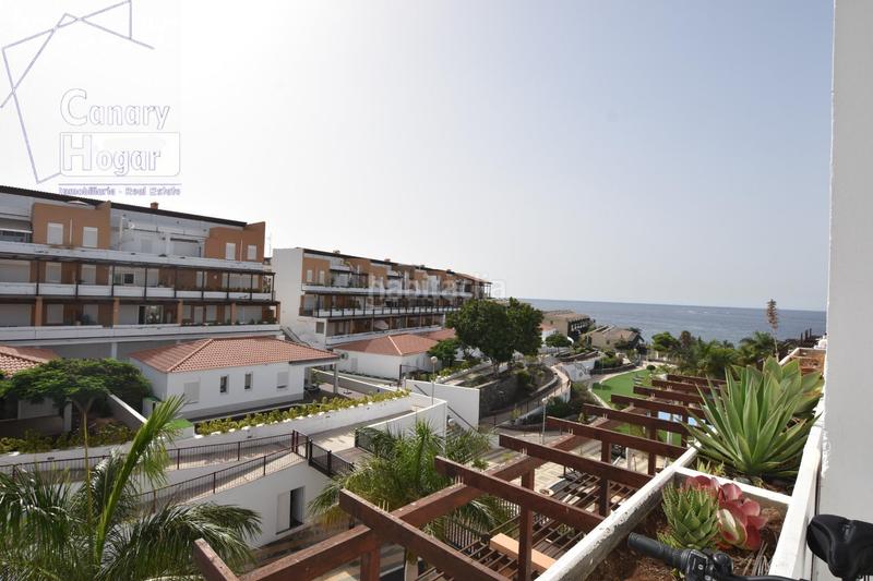 Foto 5f582740-4ccf-43d6-84f9-57a0b16d7837. Ático se vende atico duplex de esquina reformado en complejo el barranco amarilla golf con vistas al mar en San Miguel de Abona