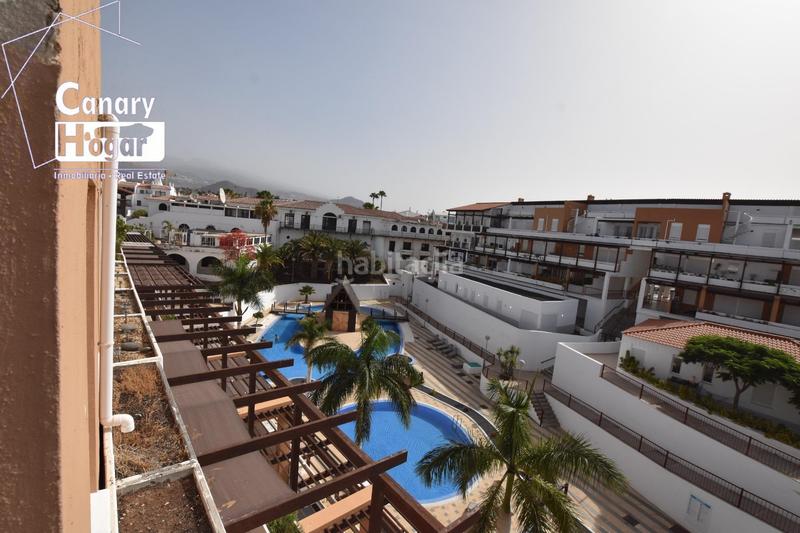 Foto c8353179-21cb-4866-adc9-090057e62aef. Ático se vende atico duplex de esquina reformado en complejo el barranco amarilla golf con vistas al mar en San Miguel de Abona
