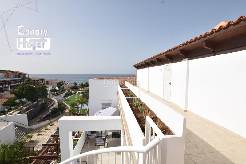 Foto d5b293ed-b0d7-4088-94f1-7665a836b3bc. Ático se vende atico duplex de esquina reformado en complejo el barranco amarilla golf con vistas al mar en San Miguel de Abona