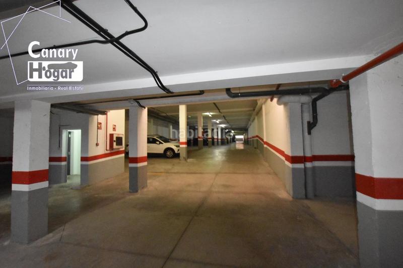 Foto dfb74428-605d-4756-84bd-37a0c907c939. Ático se vende atico duplex de esquina reformado en complejo el barranco amarilla golf con vistas al mar en San Miguel de Abona