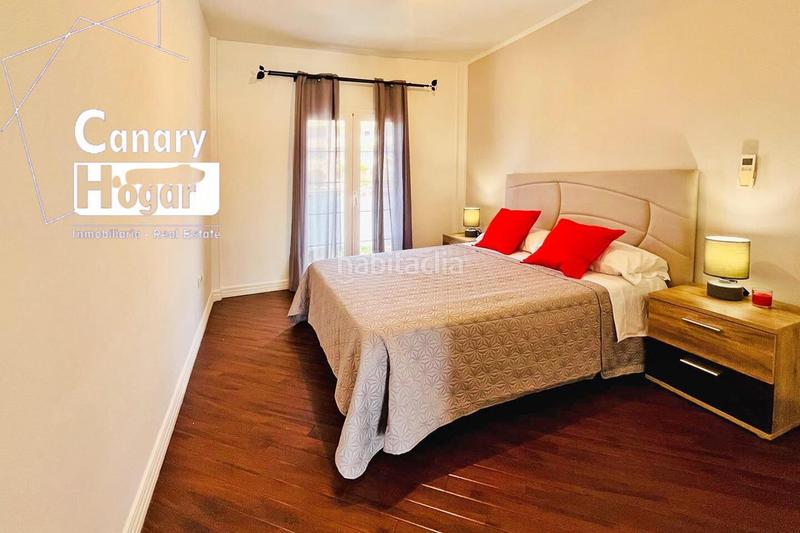 Foto 2685c0da-5924-4774-acfa-8fe2f6dd25f5. Àtic amb piscina a Playa de Fañabé Adeje