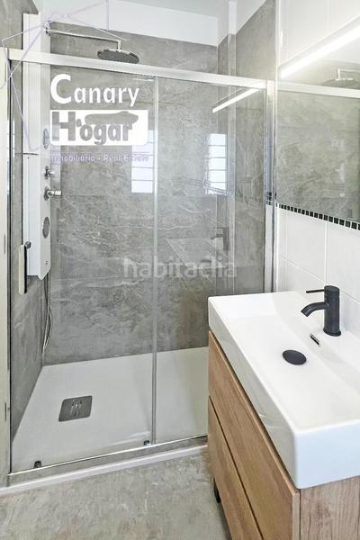 Foto 281b1c10-62a6-4e9d-8ede-ed31e20fdfe4. Àtic amb piscina a Playa de Fañabé Adeje