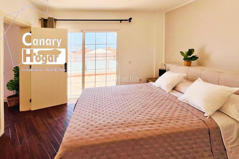 Foto 6c45e9f0-9222-4048-a627-a5a15df595ef. Àtic amb piscina a Playa de Fañabé Adeje