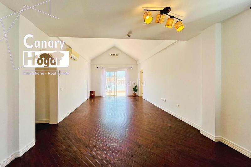 Foto 8bab1793-53ff-4159-8c75-071bd86f58cf. Àtic amb piscina a Playa de Fañabé Adeje