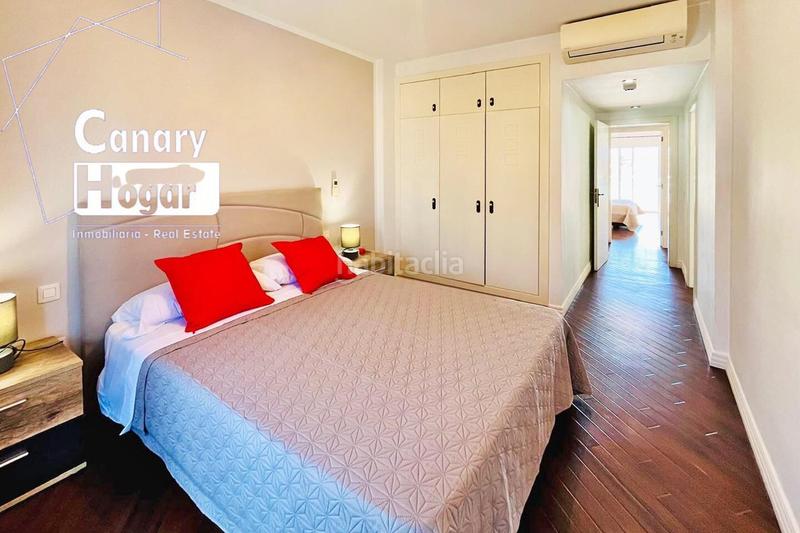 Foto cc2aa771-0eb3-4197-8446-69efad782a93. Àtic amb piscina a Playa de Fañabé Adeje