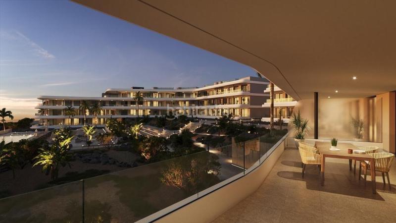 Foto 2810e190-12ba-4ba7-8e30-a1d12f4f488d. Apartament amb aparcament piscina a Playa Fañabé Alto Adeje