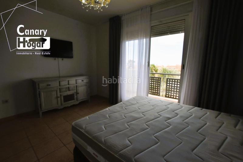 Foto 6fce49f9-9696-4931-bc6b-278d71dba1b0. Casa a schiera con parcheggio piscina in Playa Fañabé Alto Adeje