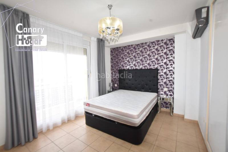 Foto 9e49bb12-8937-44c0-b3ff-7ecc56606f98. Casa a schiera con parcheggio piscina in Playa Fañabé Alto Adeje