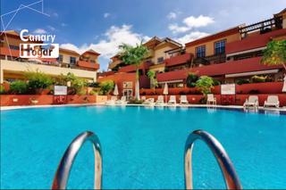 Appartement in Playa del Duque. Amplio apartamento de dos dormitorios en la exclusiva zona de el