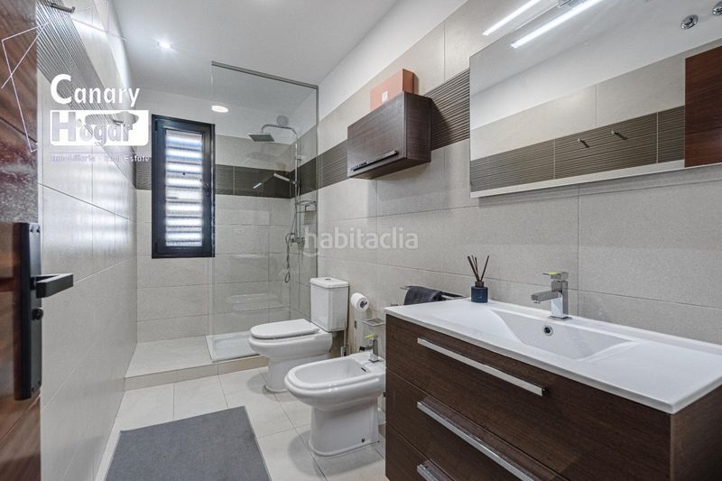 Foto bbe0a9df-5f04-4d2c-843f-e756bc88a034. Xalet amb aparcament piscina a San Eugenio Alto Adeje