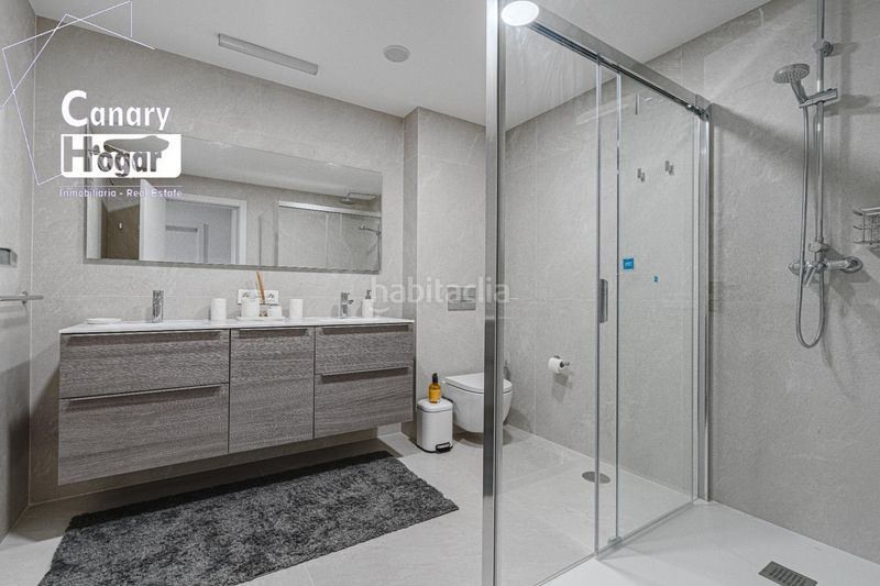 Foto df8deeb4-8bea-4bc6-aaf0-d2e96415223a. Xalet amb aparcament piscina a San Eugenio Alto Adeje