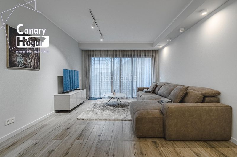 Foto f2554899-ae10-401a-bbdc-503518c7d861. Xalet amb aparcament piscina a San Eugenio Alto Adeje