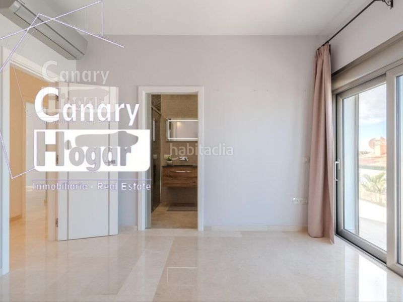 Foto a3ba2cf8-8a96-4c87-a503-fdc536926761. Casa amb aparcament piscina a Torviscas Centro y Alto Adeje