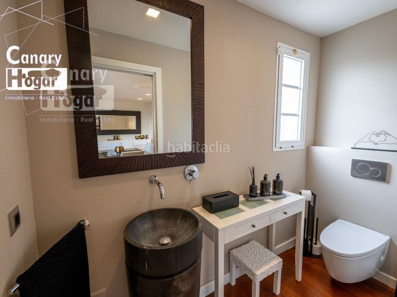 Foto be57773d-ce81-46f2-9065-2d401257e4dd. Xalet amb aparcament piscina a Playa Fañabé Alto Adeje