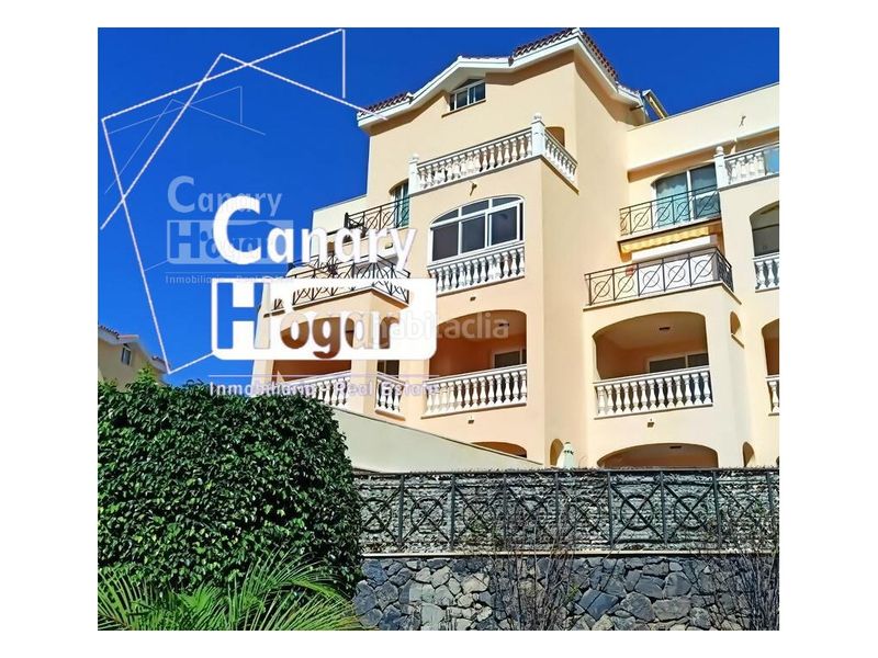 Foto f8b4e8ae-1cc2-4665-8926-c275c2b2d808. Àtic amb aparcament piscina a Los Cristianos Arona