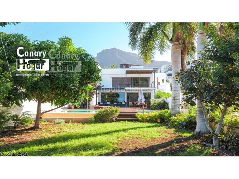 Foto 2df68306-df4d-4b5d-a355-1e5a5cdd9495. Casa amb aparcament piscina a Playa Fañabé Alto Adeje