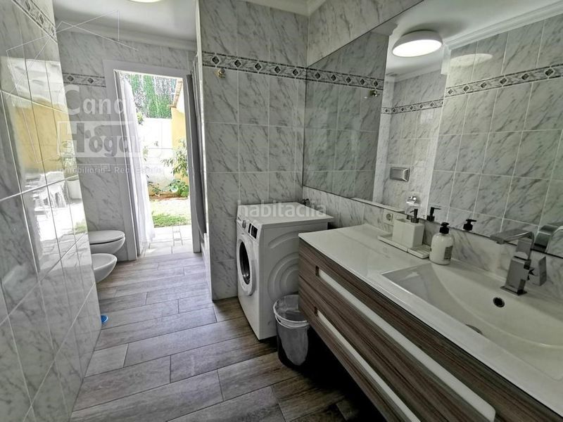 Foto 9ef764b9-8c28-4583-9c39-798dd2dee262. Casa amb calefacció aparcament piscina a Playa del Duque Adeje