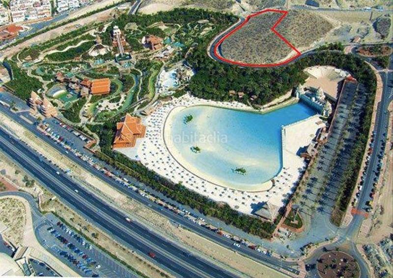 Foto cfaecd96-1723-49df-8051-0d0a80967ece. Xalet amb aparcament piscina a La Caldera Adeje