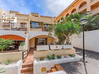 Casa  Playa de las americas. Villa de esquina en venta en el complejo compostela beach en pla
