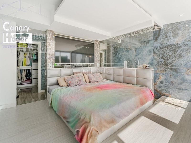 Foto 5609d033-9aa7-4ba5-be3f-62517262ed78. Casa amb aparcament piscina a San Eugenio Alto Adeje