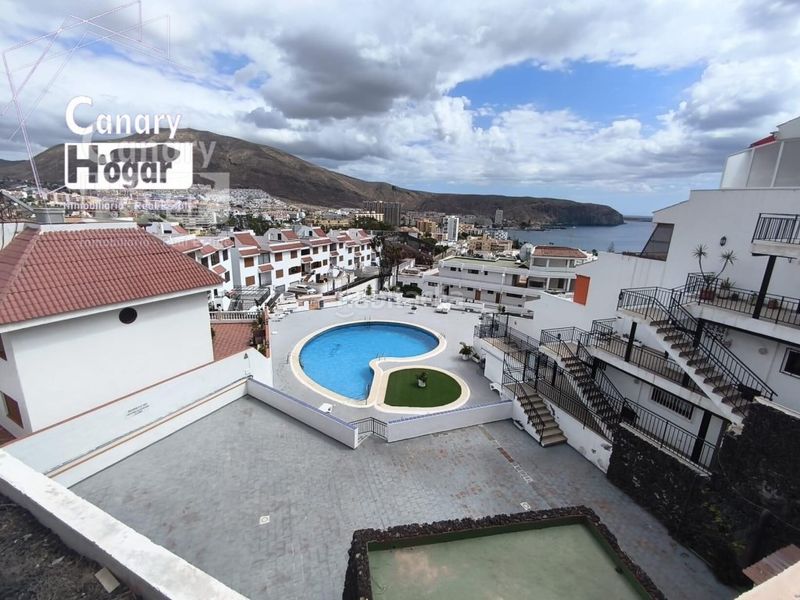 Foto 11927746-f809-42f6-a058-e5eb7a8fd8f2. Apartament amb calefacció aparcament piscina a Los Cristianos Arona