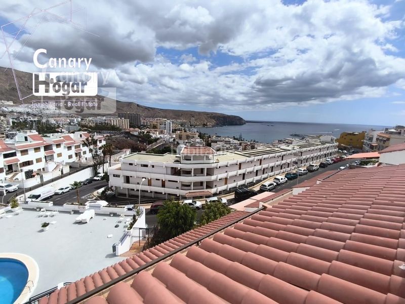 Foto 2c168517-28e8-4c8b-882c-21f5c4d78bb9. Apartament amb calefacció aparcament piscina a Los Cristianos Arona