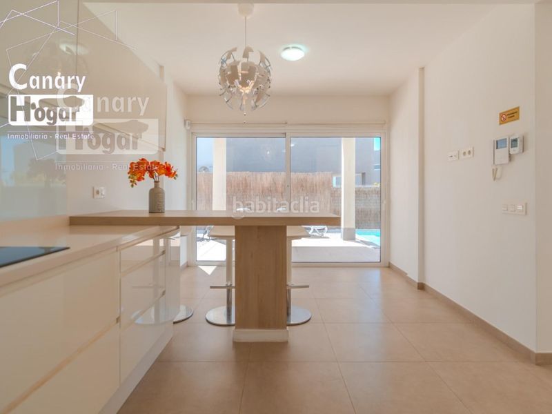Foto f8856827-9447-4a46-a3e9-42fe2a4f06dc. Casa amb aparcament piscina a Callao Salvaje - Playa Paraíso Adeje