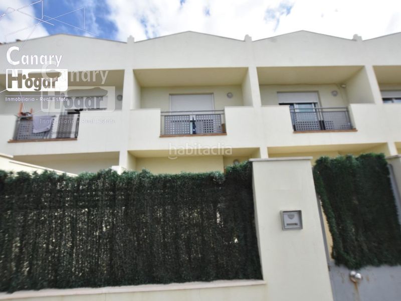 Foto d7f5a9cc-f4cd-4173-8edd-7e41b7952bdd. Casa adossada amb calefacció aparcament piscina a Adeje