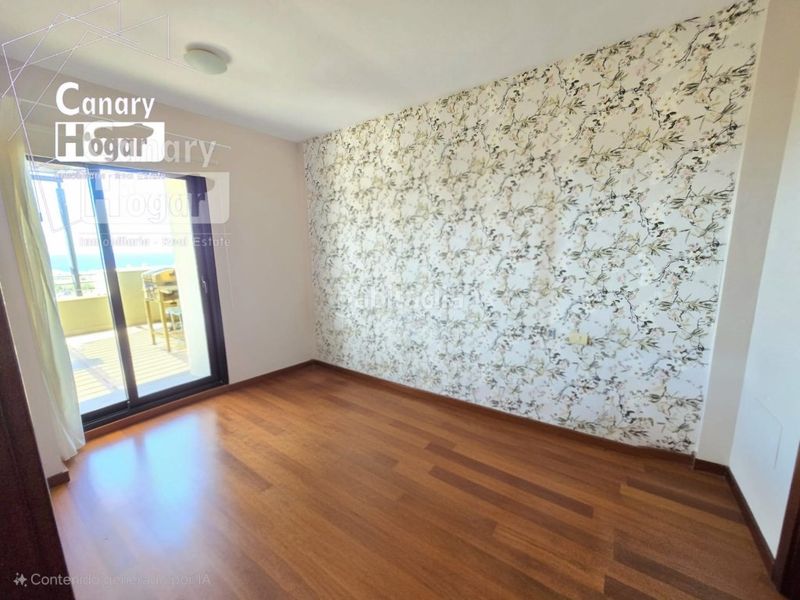 Foto 1ad6a927-c867-4f17-8e62-a7c09cc69ddd. Apartament amb aparcament a San Eugenio Alto Adeje