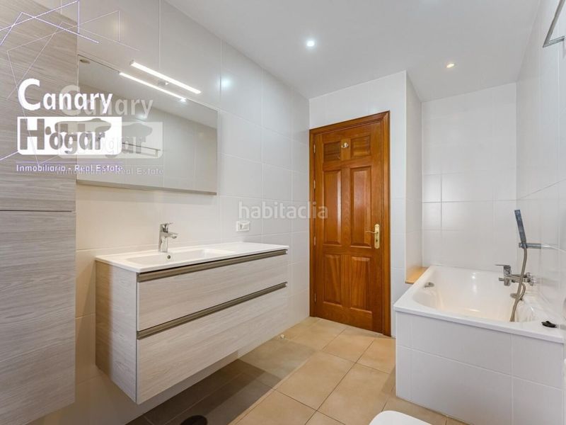 Foto 13fd744c-564c-4545-8582-4d70eacd1657. Casa amb aparcament piscina a Puerto de Santiago Santiago del Teide
