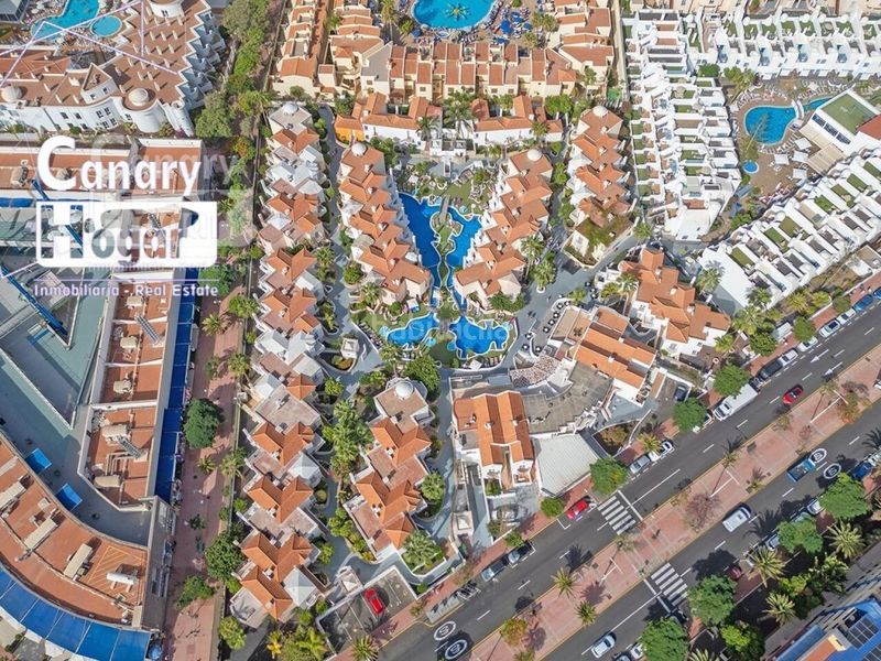 Foto f33e1b03-eb76-4c9b-9af2-df3b141c97fe. Apartament amb piscina a Playa de Fañabé Adeje