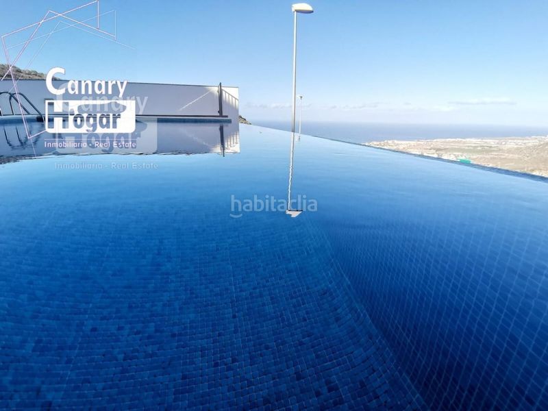 Foto caf4f2a5-8361-484c-acc8-8314f1b9c660. Casa amb aparcament piscina a Torviscas Centro y Alto Adeje