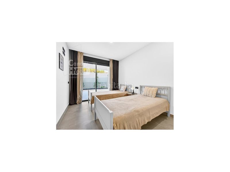 Foto 17c33157-9549-4edb-a084-c10f3e752f59. Apartament amb calefacció aparcament piscina a Playa Fañabé Alto Adeje