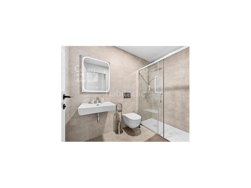 Foto b9aec3ad-49f6-44e8-ba7b-0fb8e9e5130b. Apartament amb calefacció aparcament piscina a Playa Fañabé Alto Adeje
