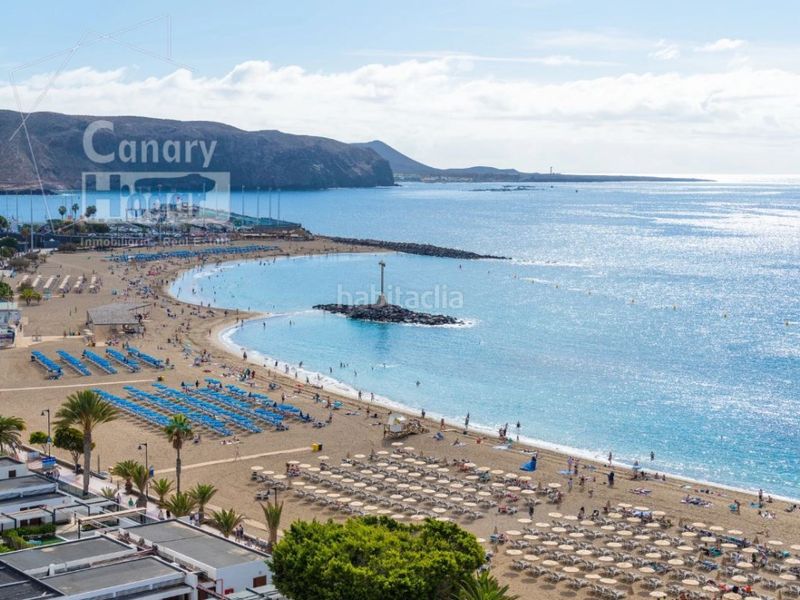 Foto af29372f-2745-4784-ade5-819637bb3a69. Apartament amb piscina a Los Cristianos Arona