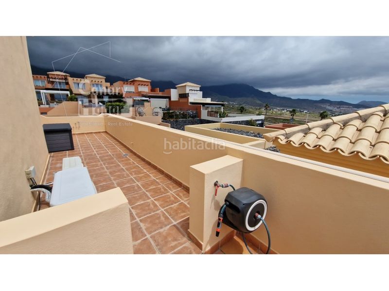 Foto 5cb9a389-d2d8-446d-99a2-9af225f46061. Casa amb aparcament piscina a La Caleta Adeje