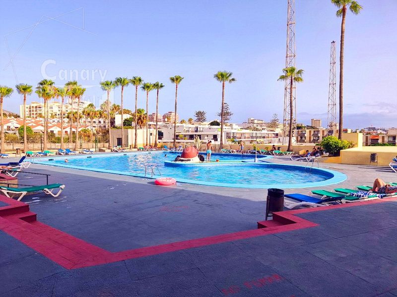 Foto b36d8b3c-d50d-441a-afc7-1fad35dbcbad. Apartament amb aparcament piscina a Playa de las Américas Arona